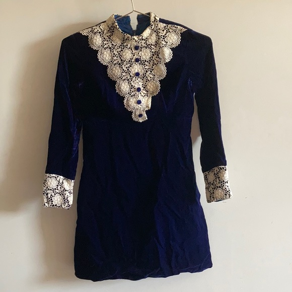 Vintage Dresses & Skirts - VINTAGE blue velvet 60s mod mini dress with lace